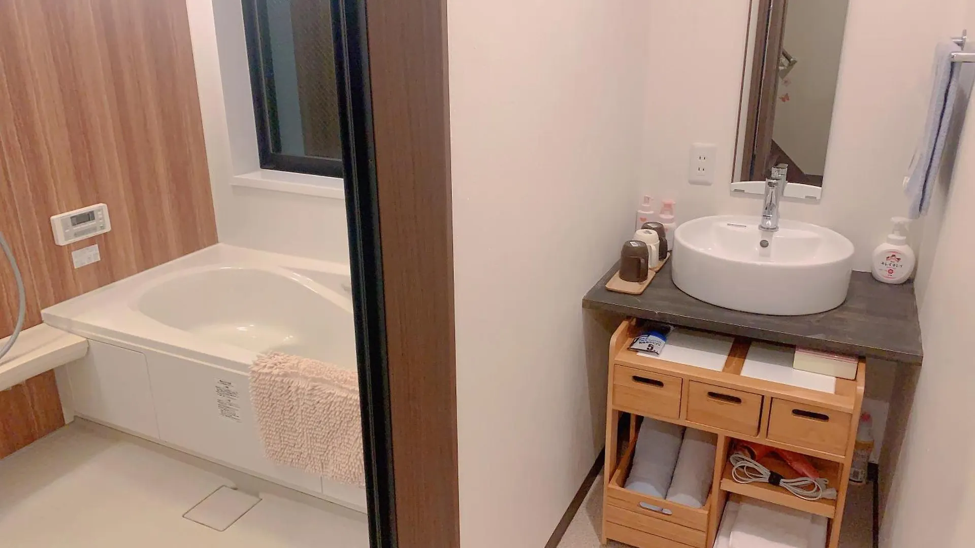 桃夭庵 Touyouan Momo House Kujo 一棟貸切 Kyoto Japan
